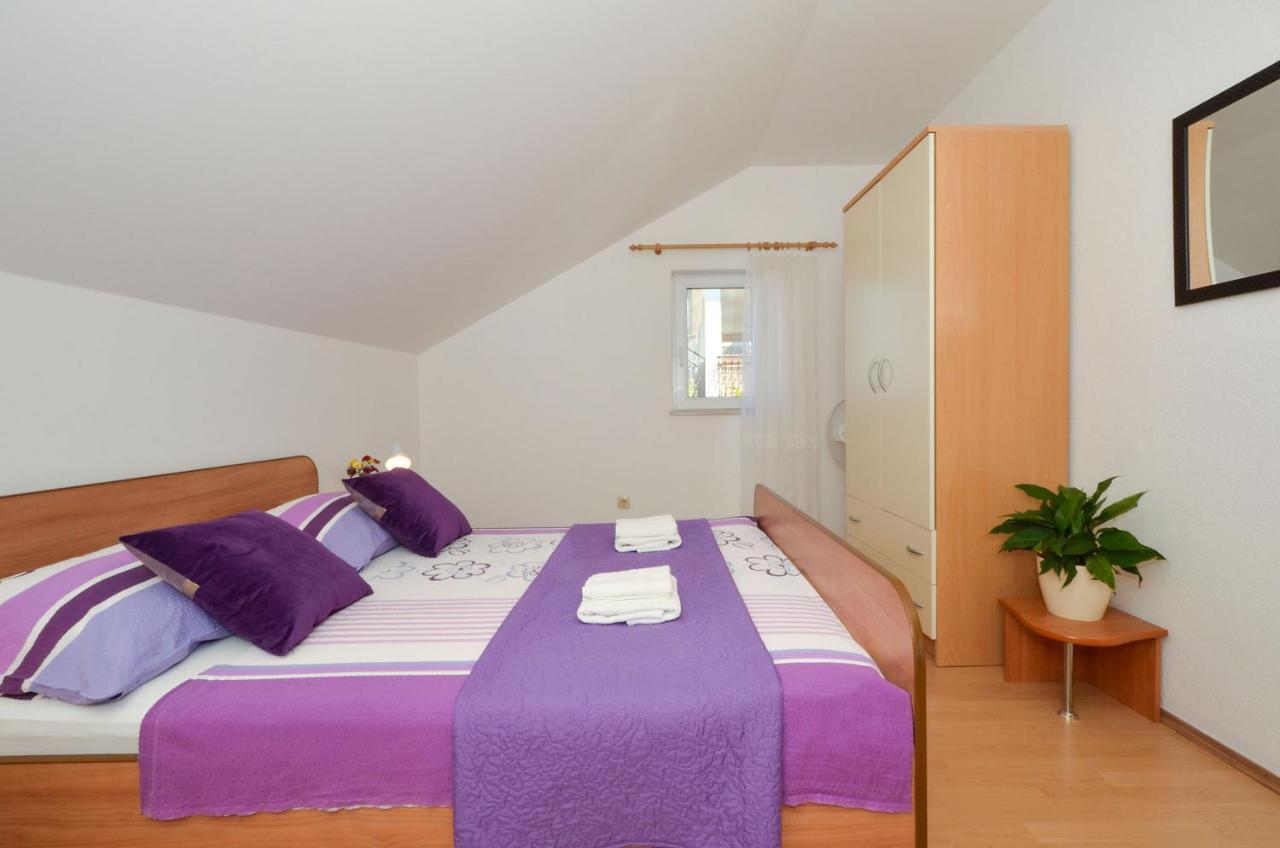 Apartments Pitesa Trogir Exterior photo