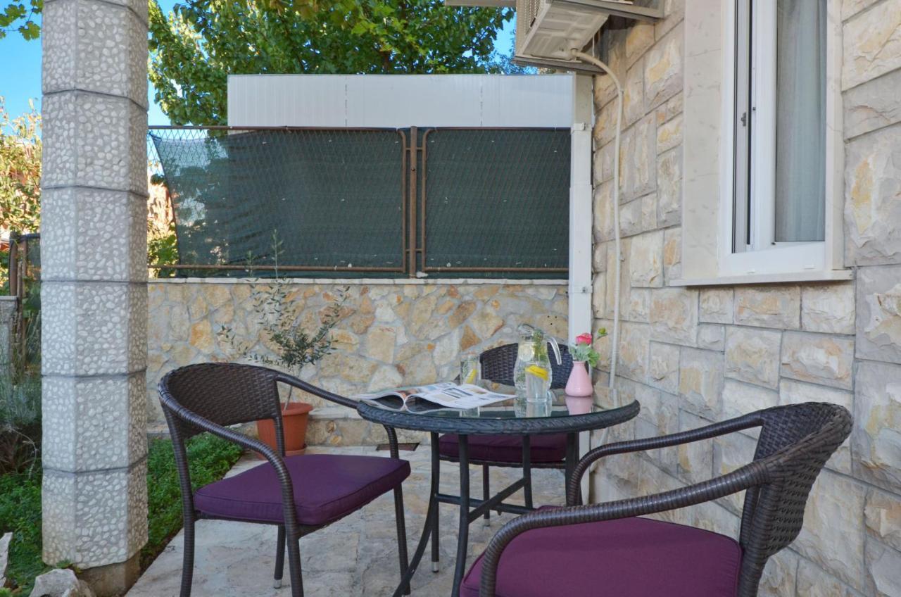 Apartments Pitesa Trogir Exterior photo