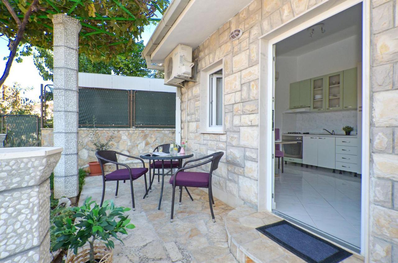 Apartments Pitesa Trogir Exterior photo