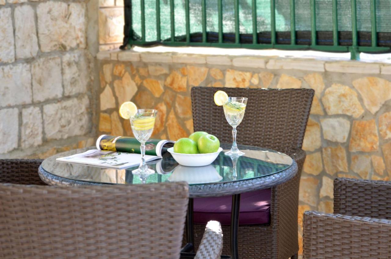 Apartments Pitesa Trogir Exterior photo