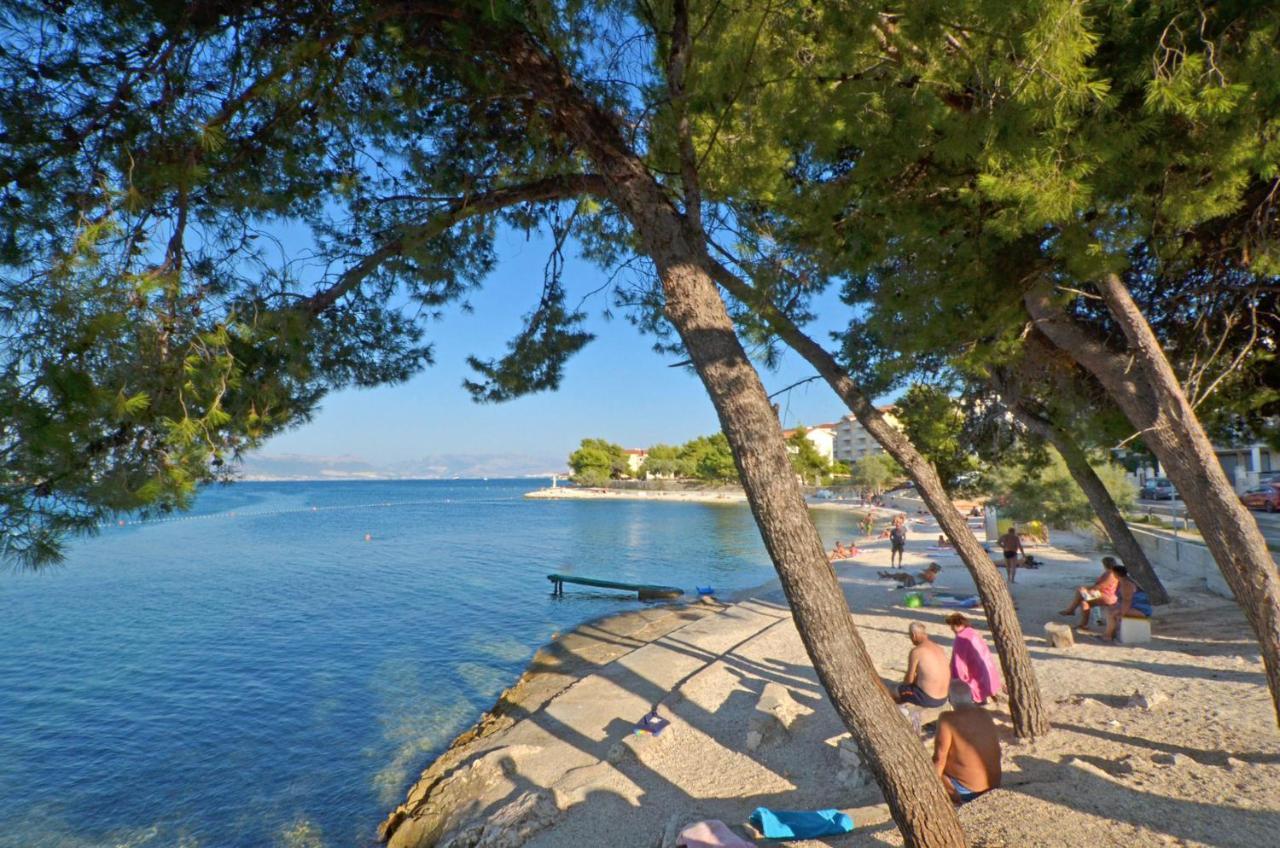 Apartments Pitesa Trogir Exterior photo